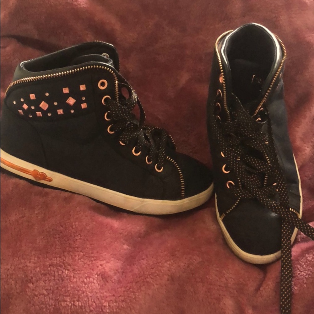 Girl’s Shoes